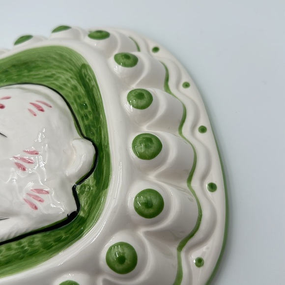 Sigma the Tastesetter White Bunny Rabbit Ceramic Hanging 3-D Mold Easter - Picture 6 of 16